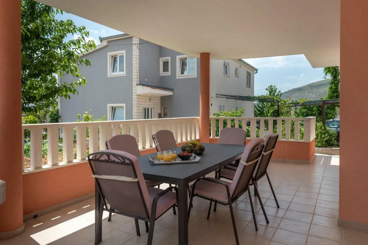 Apartment Lena Trogir Croatia