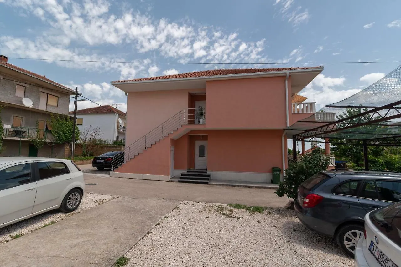 Apartment Lena Trogir