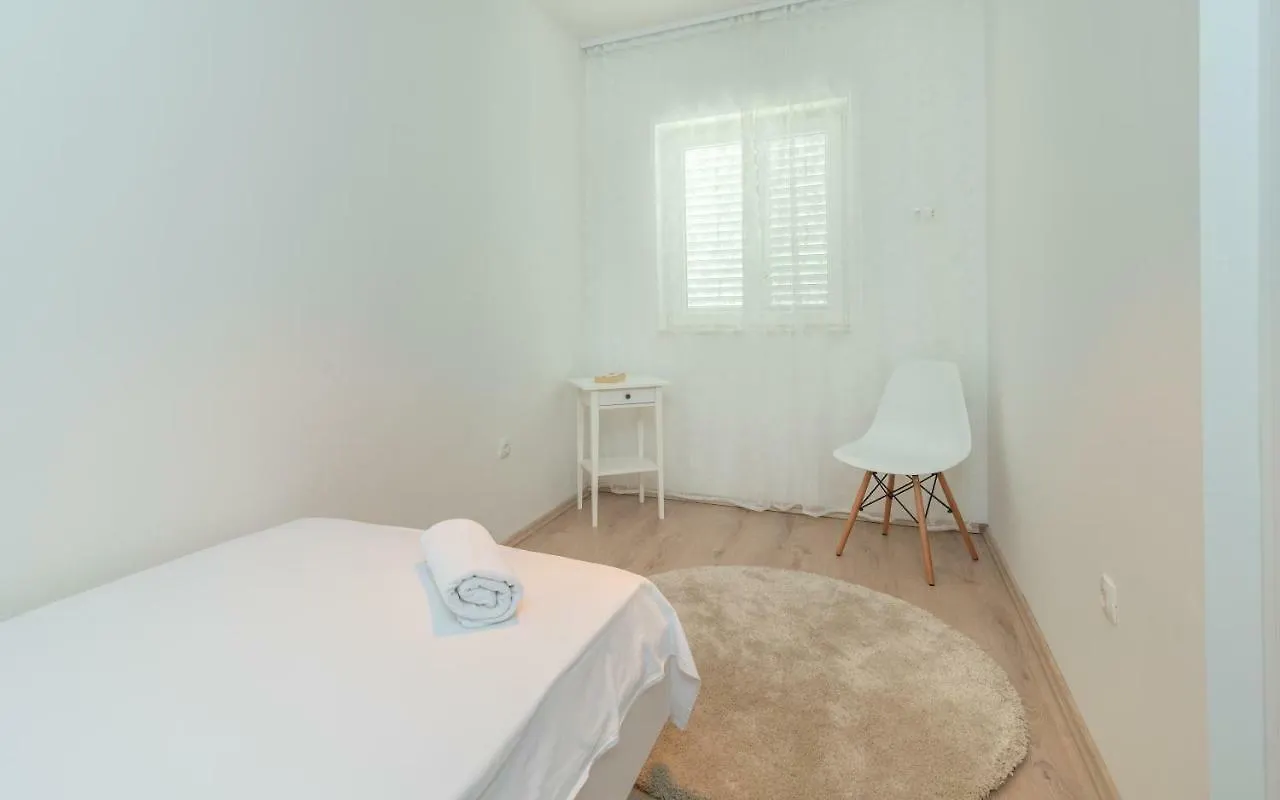 Apartment Lena Trogir